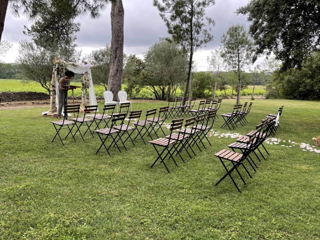mariage c&a juin 2021 domaine de buzarens decoration location pink event herault (9)