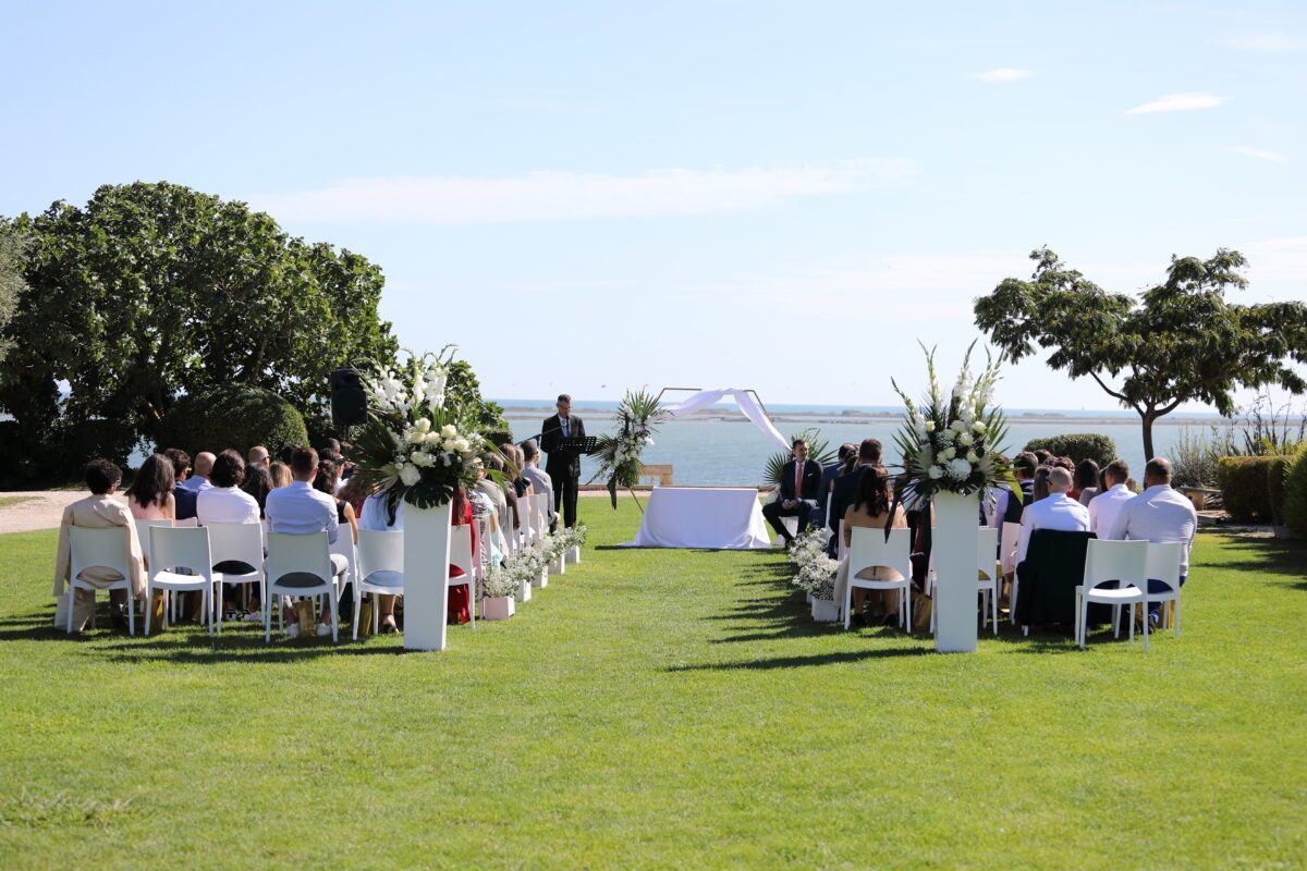 mariage a & j domaine des moures decoration pink event location mobilier (4)