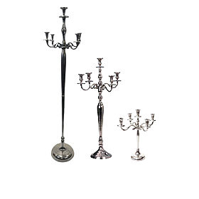 Chandelier argenté, en location chez Pink Event