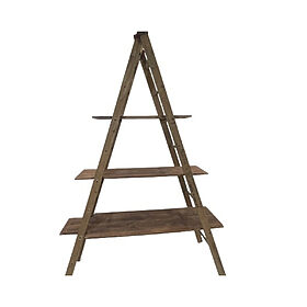 Echelle en bois avec plateaux, en location chez Pink Event