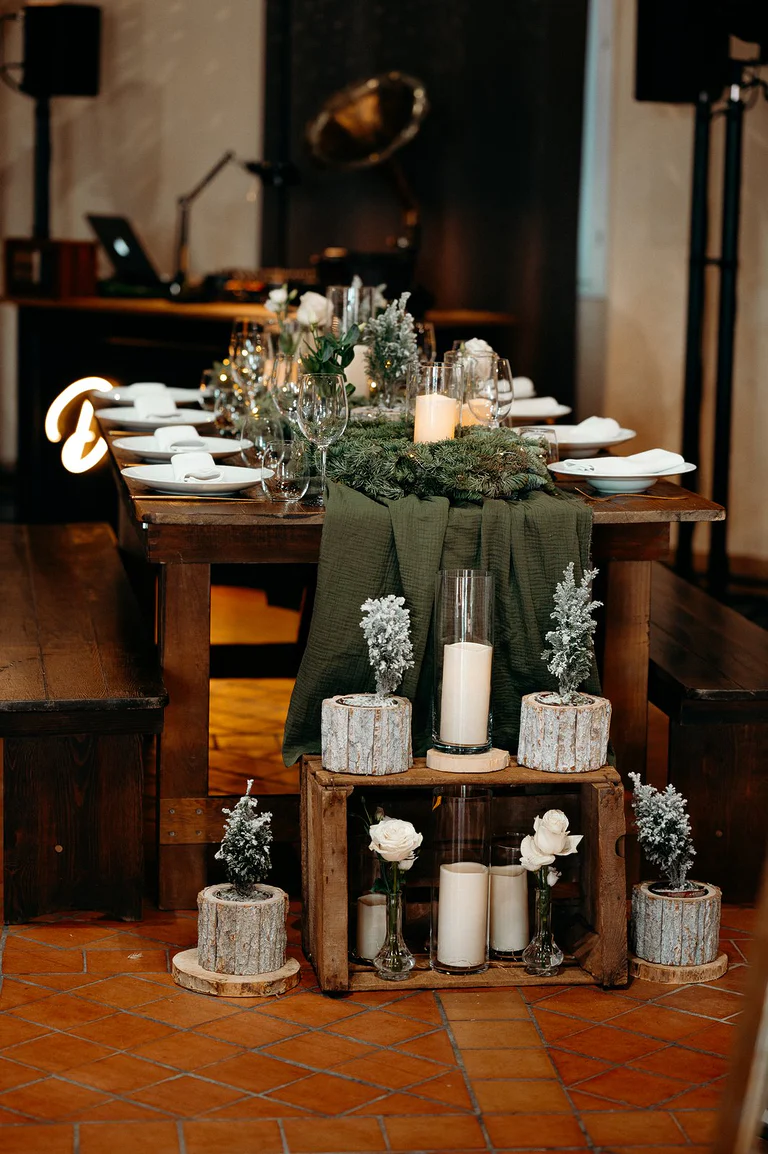 Table hivernale – bois et vert sapin